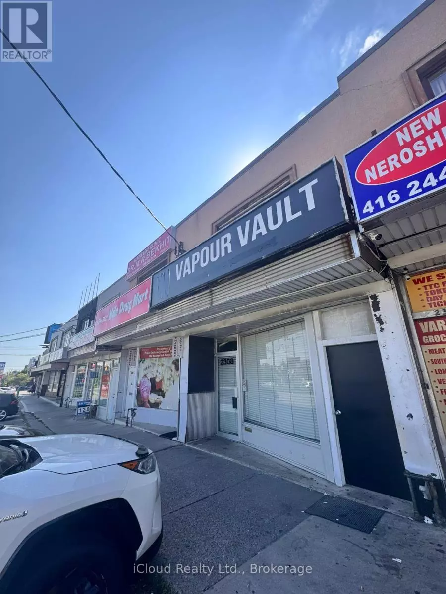 Toronto (brookhaven-amesbury), ON M6M3Z8,2308 KEELE ST STREET