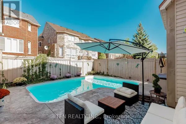 Mississauga (meadowvale Village), ON L5W1E7,7108 GABLEHURST CRESCENT