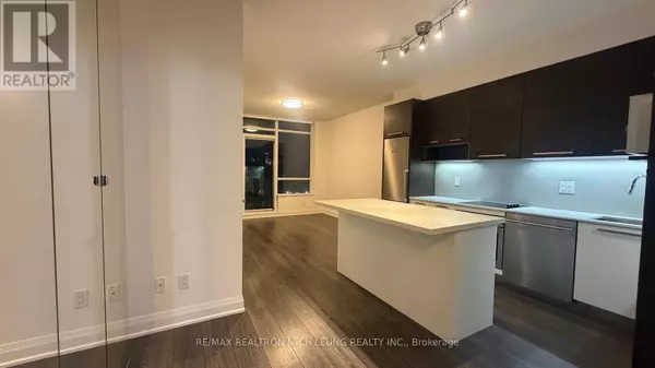 Toronto (mimico), ON M8V0E5,36 Park Lawn RD #2506