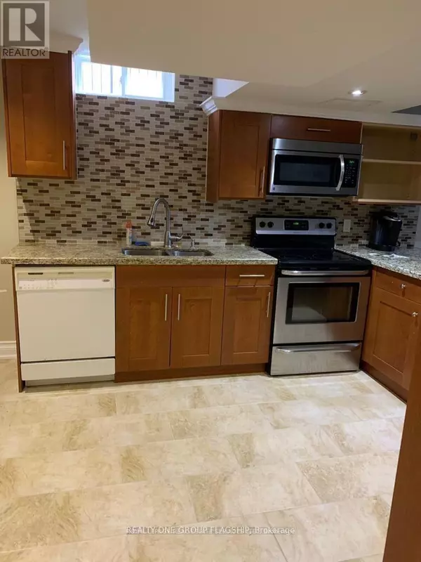 Mississauga (central Erin Mills), ON L5M5B8,2256 Manor Hill Lower DR #Lower