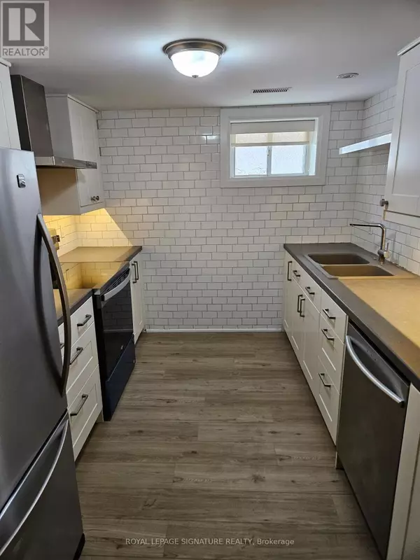 Toronto (west Humber-clairville), ON M9W3C4,159 JEFFCOAT DRIVE