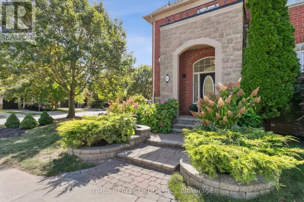 Oakville (br Bronte), ON L6L6T5,212 CREEK PATH AVENUE