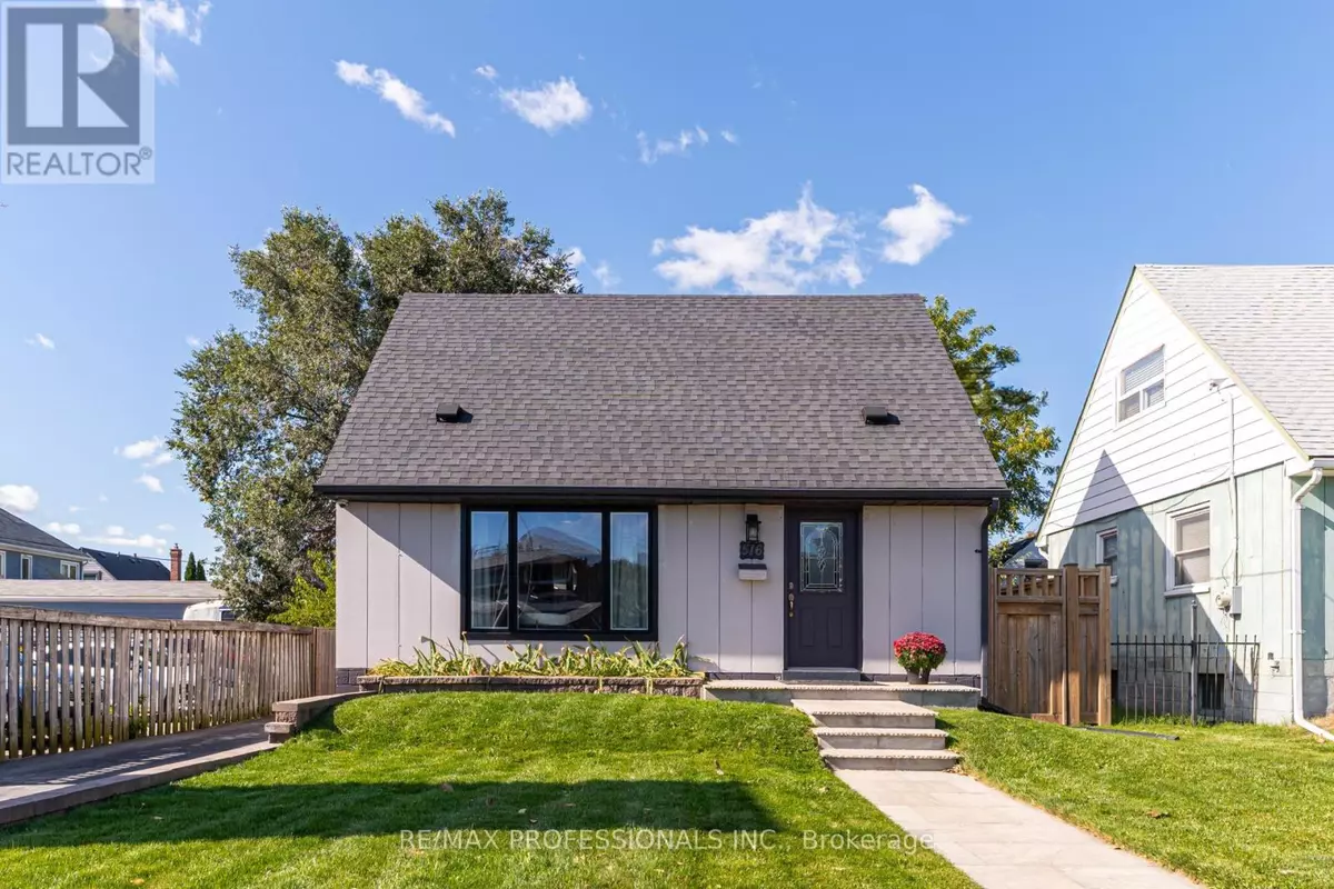 Toronto (alderwood), ON M8W3V2,516 BROWNS LINE