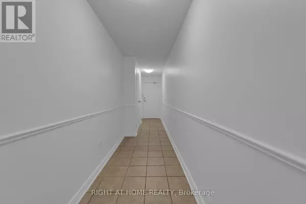 Mississauga (mississauga Valleys), ON L5A4A1,3650 Kaneff CRES #205