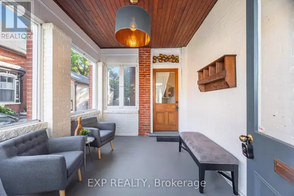 Brampton (downtown Brampton), ON L6W2H5,51 CHAPEL STREET