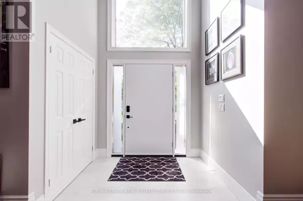 Oakville (wt West Oak Trails), ON L6M3L2,1079 SKYVALLEY CRESCENT