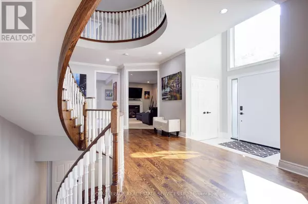 Oakville (wt West Oak Trails), ON L6M3L2,1079 SKYVALLEY CRESCENT