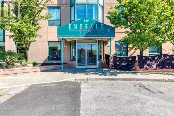 Mississauga (cooksville), ON L5B4B1,135 Hillcrest AVE #1415
