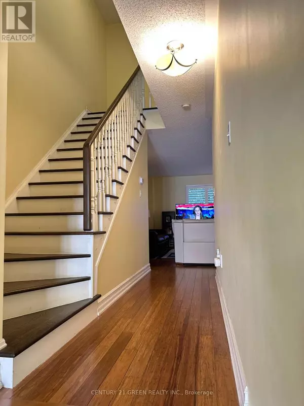 Mississauga (central Erin Mills), ON L5M6E8,5530 Glen Erin DR West #28