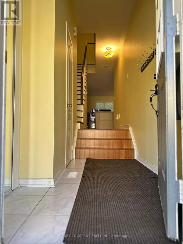 Mississauga (central Erin Mills), ON L5M6E8,5530 Glen Erin DR West #28