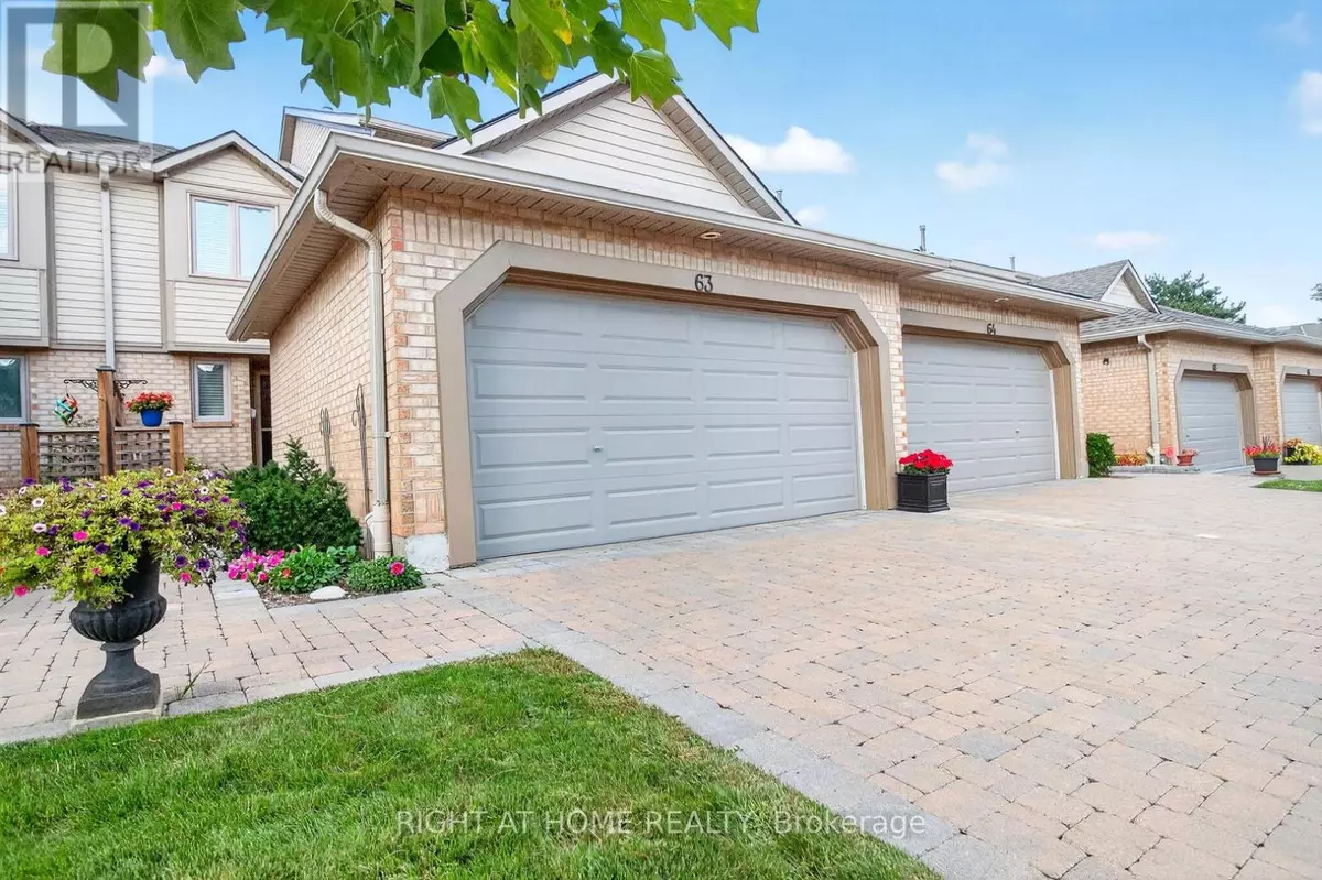 Mississauga (central Erin Mills), ON L5M4N3,1725 The Chase #63