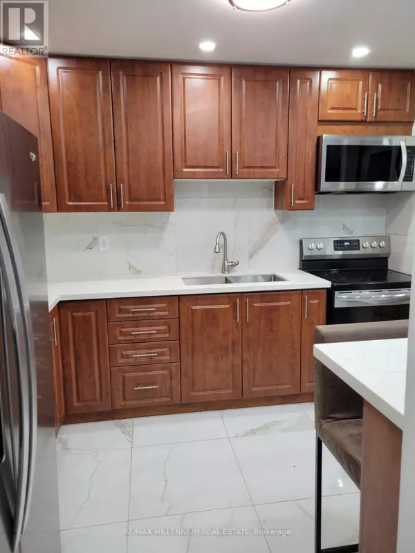 Brampton (sandringham-wellington), ON L6R1N8,13 Wickstead CT #75