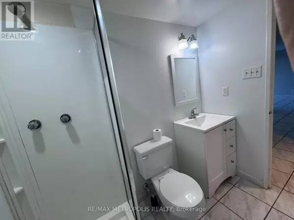 Toronto (mount Olive-silverstone-jamestown), ON M9V5E7,61 Markbrook LN #602