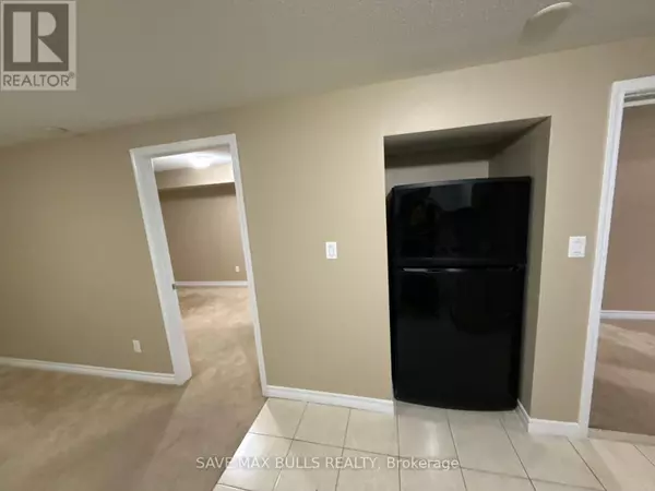 Milton (co Coates), ON L9T7P7,652 Lott CRES #Basement