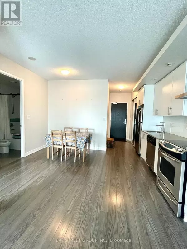 Toronto (mimico), ON M8Y0B3,165 Legion RD North #1634