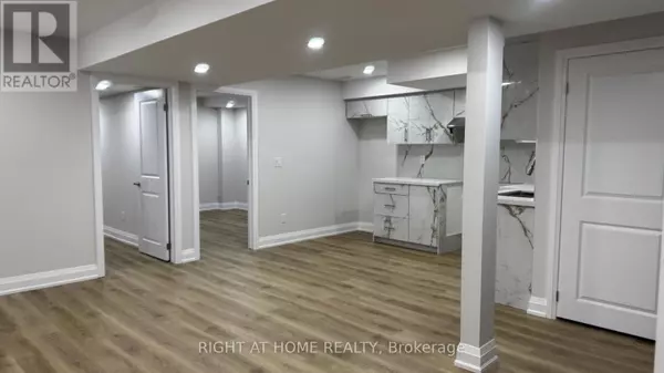 Brampton (bram West), ON L6Y0C3,15 PERDITA ROAD