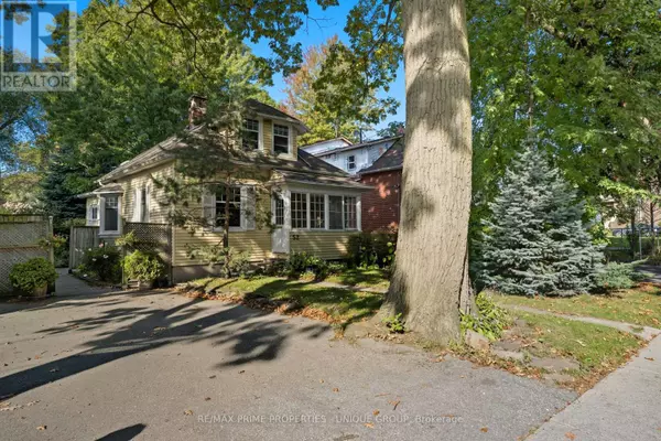 Toronto (long Branch), ON M8W3J2,52 LONG BRANCH AVENUE