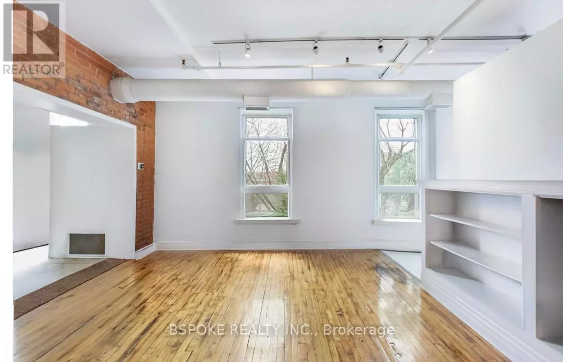 Toronto (weston-pellam Park), ON M6N3G8,121 Prescott AVE #18