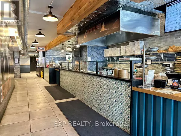 Oakville (oo Old Oakville), ON L6J1H6,162 LAKESHORE ROAD E