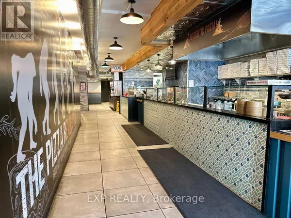 Oakville (oo Old Oakville), ON L6J1H6,162 LAKESHORE ROAD E