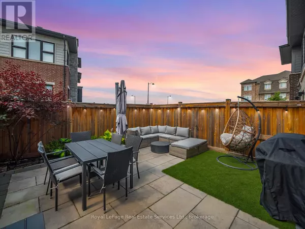 431 ATHABASCA COMMON, Oakville (jm Joshua Meadows), ON L6H0R5