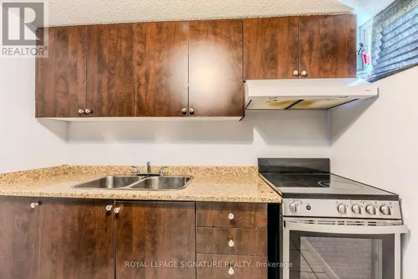 Brampton (madoc), ON L6V3G5,320 Royal Salisbury WAY #Bsmt