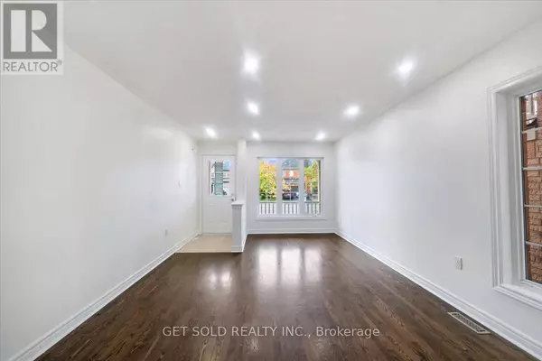 Milton (sc Scott), ON L9T0V1,455 SCOTT BOULEVARD