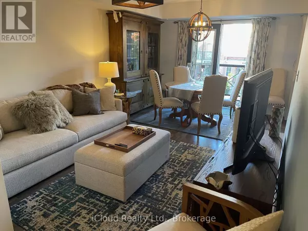 Oakville (ro River Oaks), ON L6H0K1,2492 Post RD #8