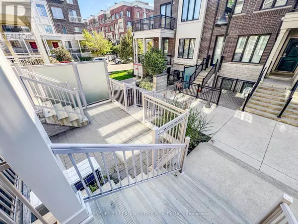 Toronto (long Branch), ON M8W0B1,140 Long Branch AVE #20