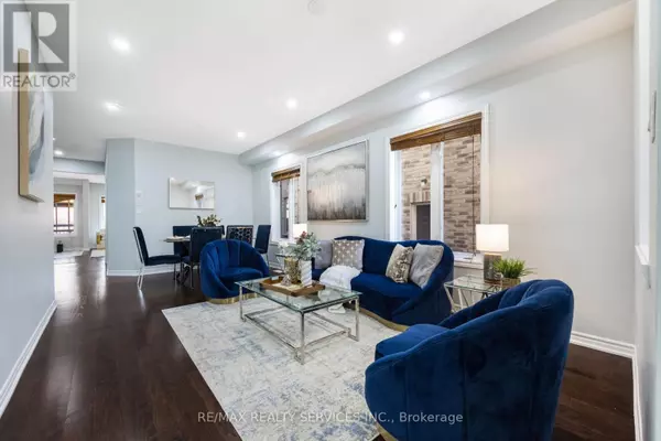 Brampton (northwest Brampton), ON L7A4P8,21 MAGICAL ROAD