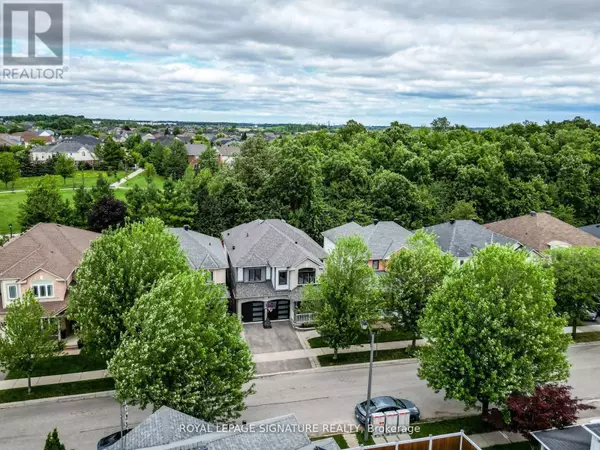 Milton (be Beaty), ON L9T5T3,1013 FREEMAN TRAIL W