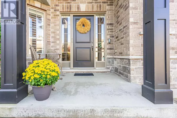 Caledon, ON L7E4C3,8 Reddington DR #Unit #1