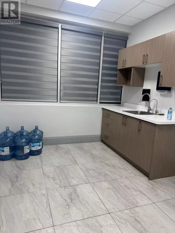 Mississauga (meadowvale Village), ON L5W1N6,280 Derry RD West #201