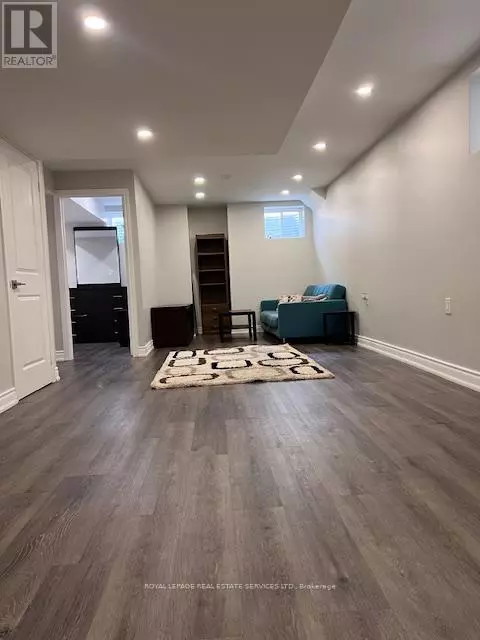 Milton (walker), ON L9E1W6,600 Boyd LN #Basement