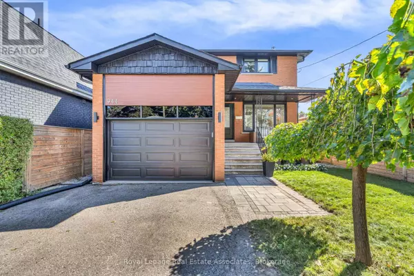 Mississauga (lakeview), ON L5E1T2,944 TENTH STREET
