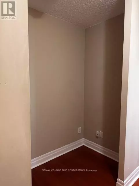 Toronto (mimico), ON M8V4E8,2119 Lake Shore BLVD West #314