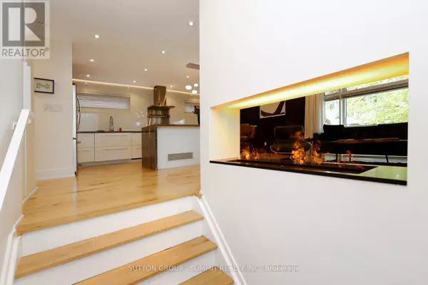 Mississauga (lakeview), ON L5E1Y5,1376 NORTHMOUNT AVENUE
