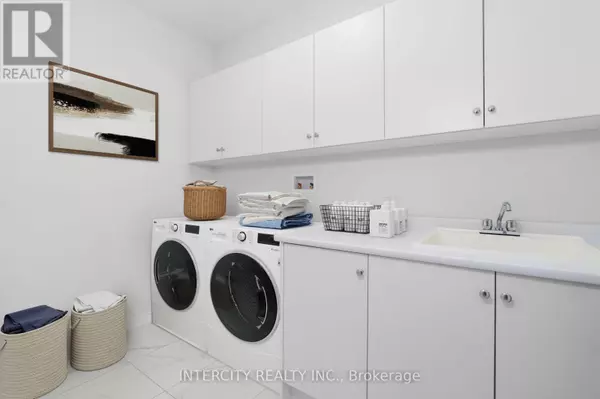 Brampton (bram East), ON L6P4R6,9 Dolomite DR #Lot 19