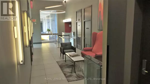 Toronto (islington-city Centre West), ON M8Z1P7,1040 The Queensway #217