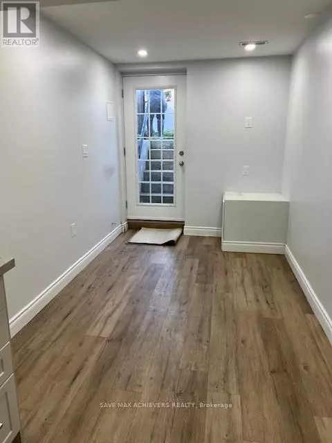 Brampton (gore Industrial North), ON L6S6L6,29 HERDWICK STREET