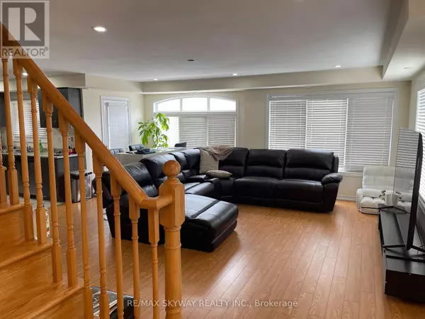 Brampton (northwest Brampton), ON L7A4S6,200 Veterans DR #103
