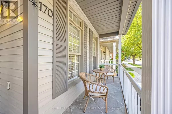 Oakville (ro River Oaks), ON L6H6N1,170 ROXTON ROAD