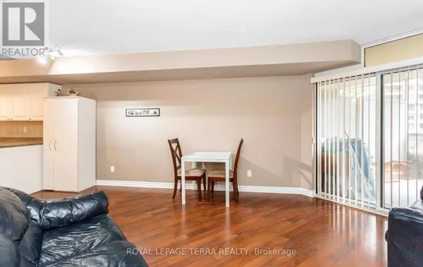 Mississauga (city Centre), ON L5B4P5,3888 Duke Of York BLVD #430