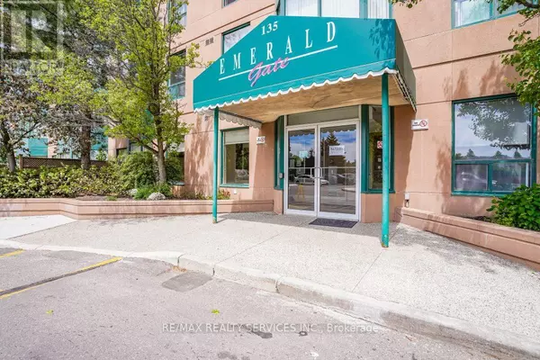 Mississauga (cooksville), ON L5B4B1,916 - 135 HILLCREST AVENUE