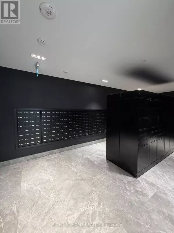 Brampton (fletcher's Creek South), ON L6Y6L7,260 Malta AVE #1113