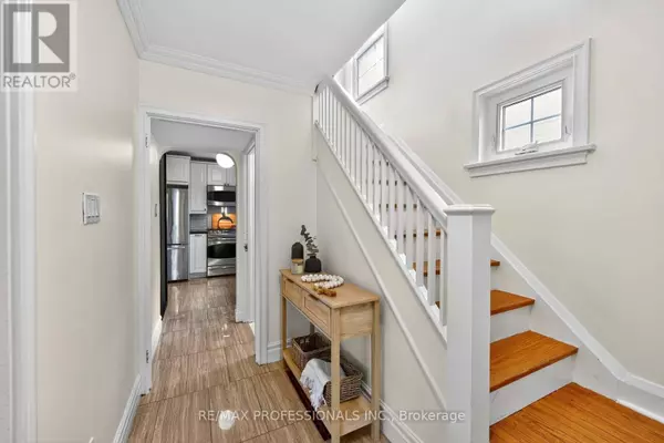 Toronto (new Toronto), ON M8V3L4,31 NINETEENTH STREET