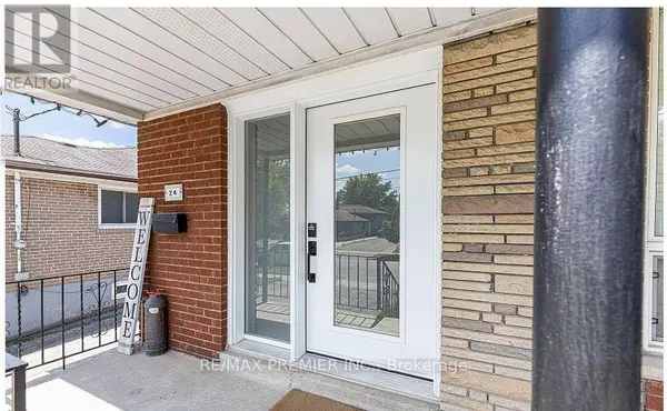 Toronto (york University Heights), ON M3J1V8,24 Hucknall RD #Main Floor