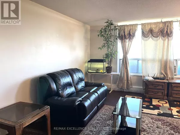 Toronto (humbermede), ON M9M2X3,3390 Weston RD #2105