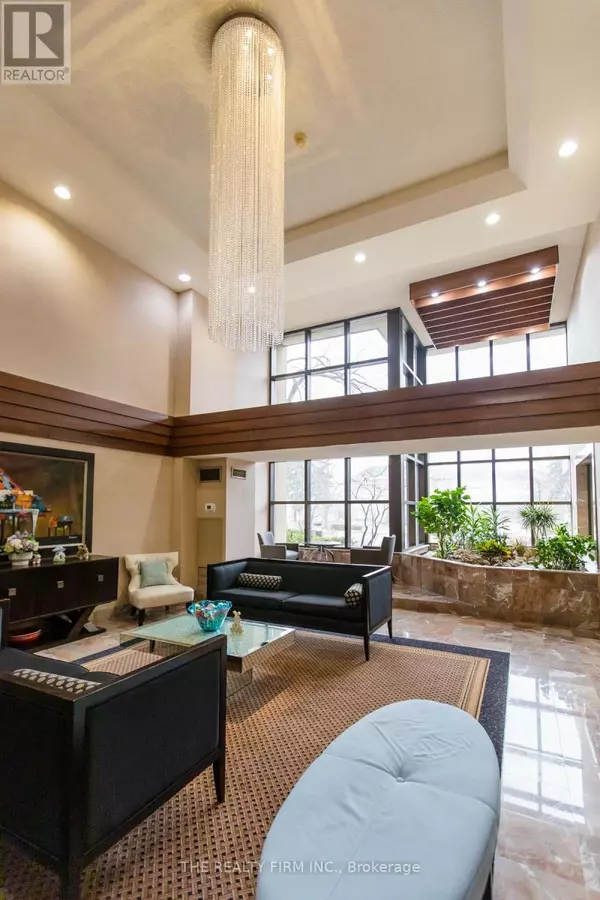 Brampton (fletcher's Creek South), ON L6W3X1,100 County Court BLVD #406