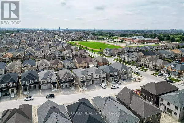Brampton (bram East), ON L6P4R6,7 DOLOMITE DRIVE
